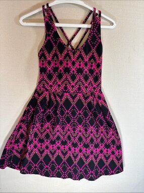 NWT Charlotte Russe Black and Hot Pink Geometric Mini Dress